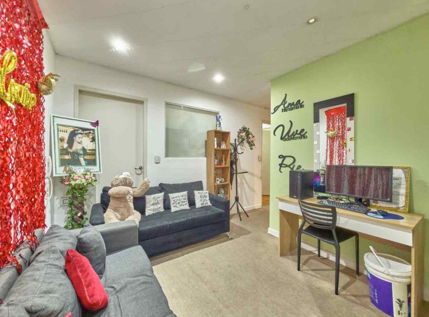 Foto de VENTA DEPTO 4 AMB C/DEPEN. APTO PROFE. SAN NICOLÁS, imagen 2