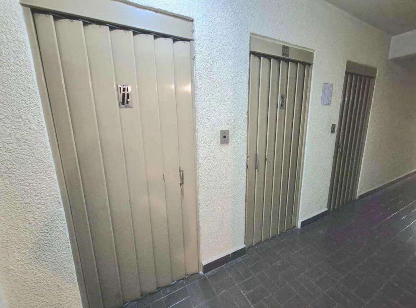 Foto de Venta Monoambiente en Retiro piso 9 sobre Juncal, imagen 4