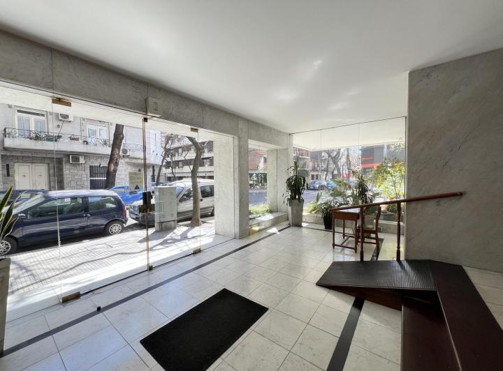 Alquiler departamento de 3 ambientes. Impecable estado! 2