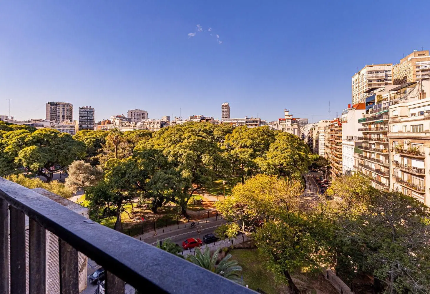Venta piso de 4 ambientes con cochera en plaza Vicente Lopez Recoleta 4