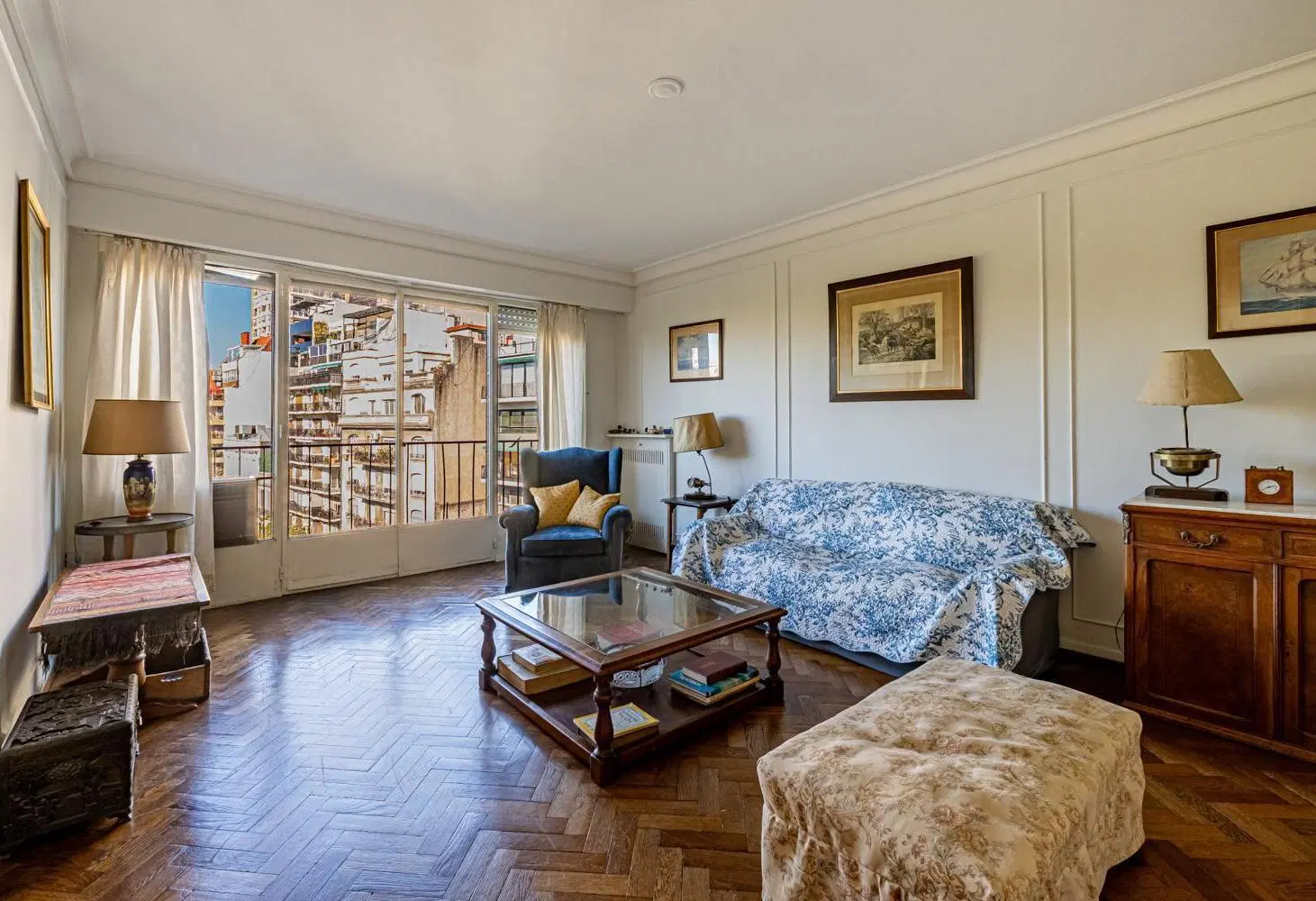 Venta piso de 4 ambientes con cochera en plaza Vicente Lopez Recoleta 3