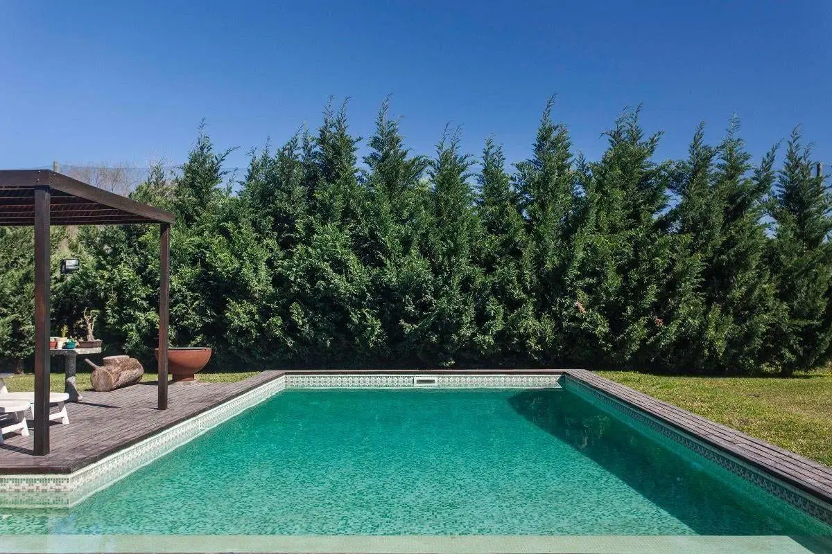 Casona Estilo (350 M²) en Terreno de 1.600 m². 4