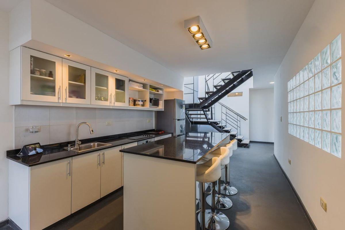 Foto de moderno loft en edificio histórico, imagen 3