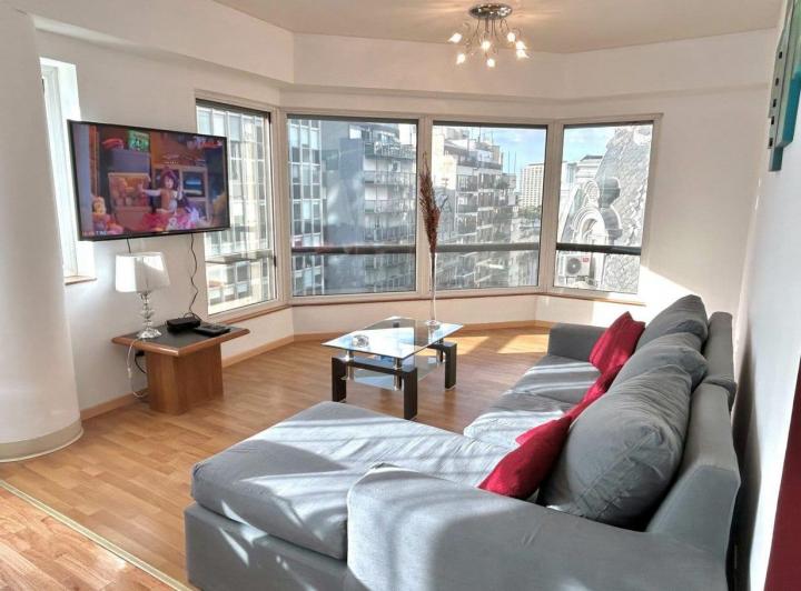 Foto de Departamento de 2 Dormitorios - Retiro - Centro / Con todos los Gastos incluidos, imagen 2