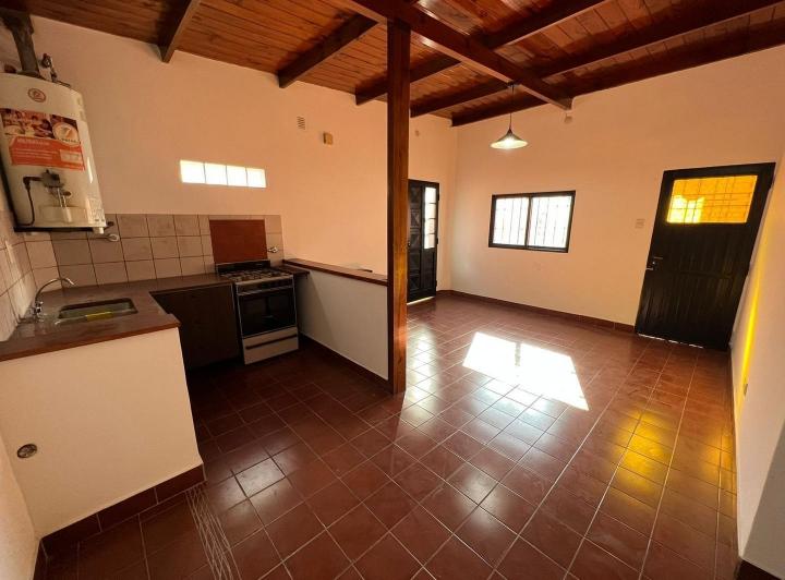 casa tipo ph en planta baja con patio 3