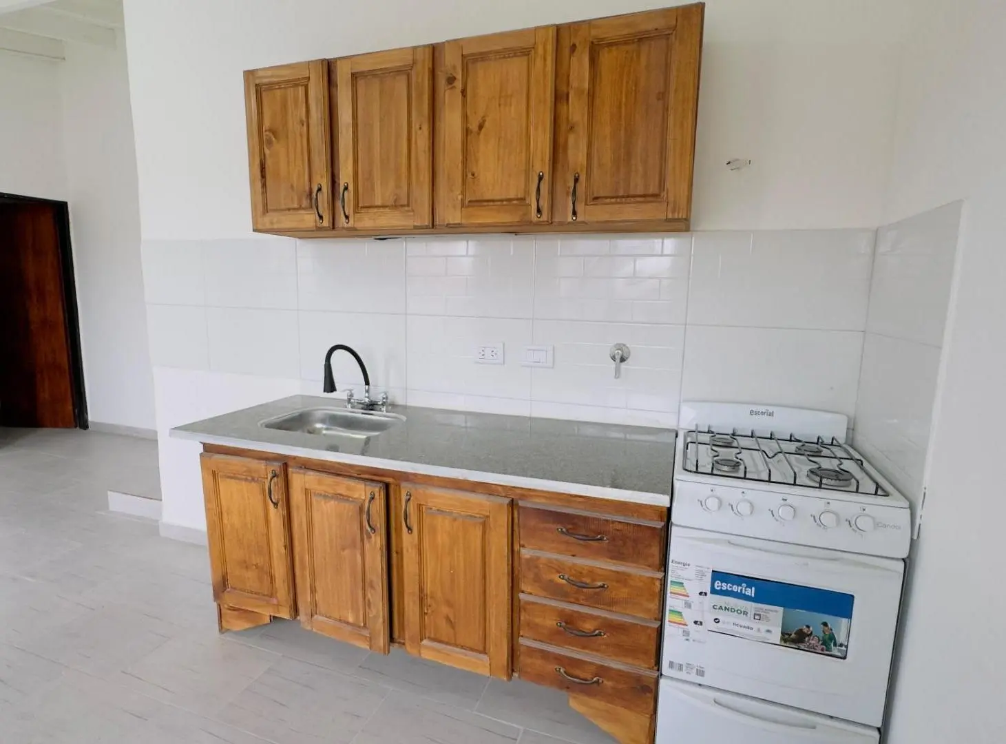 Departamento en planta alta con terraza en boulogne 4