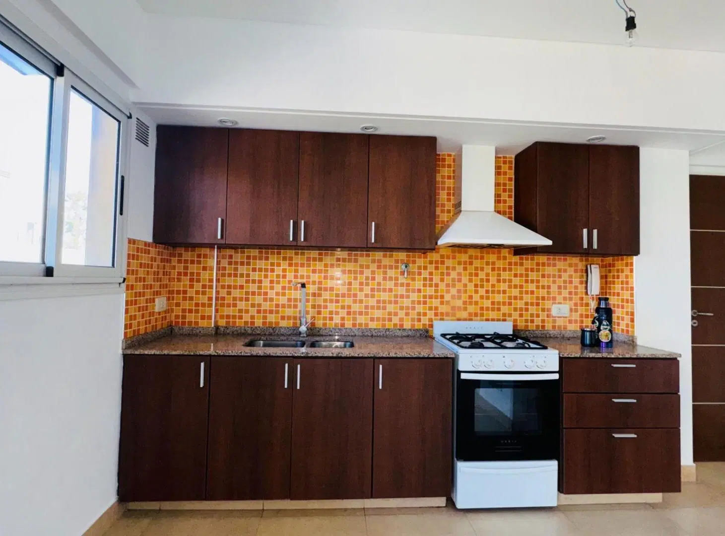 Departamento con balcón 3