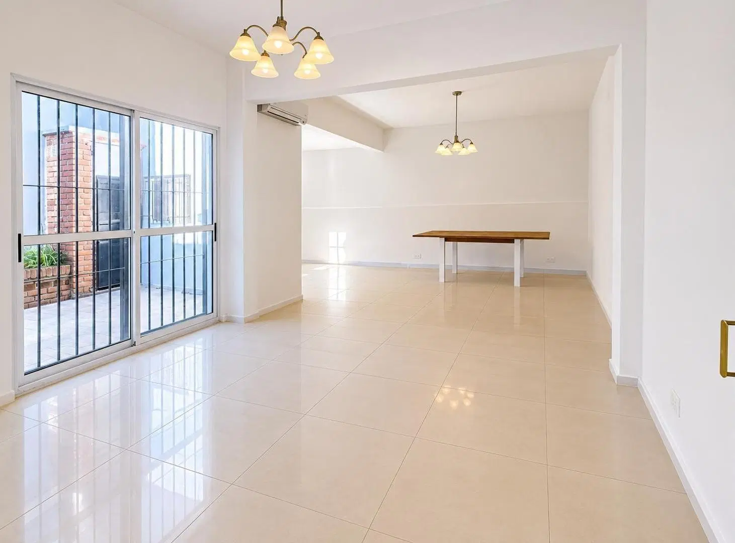 casa tipo PH en planta baja en alquiler excelente ubicación 4