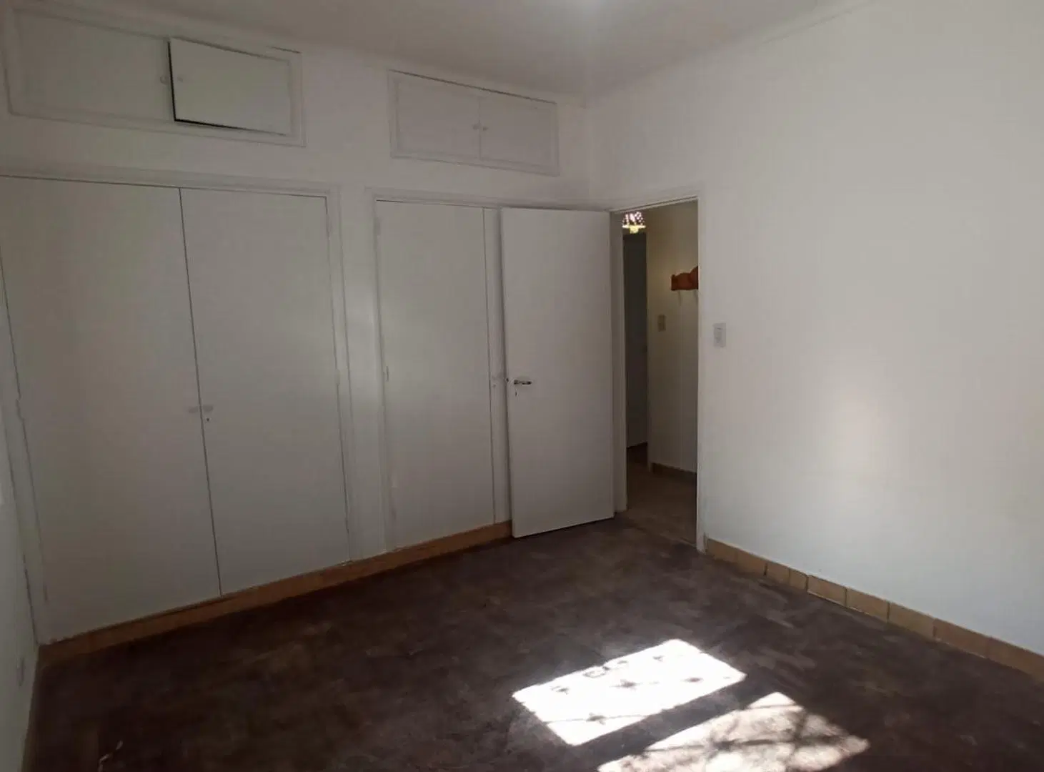Casa al frente con patio en planta baja 5