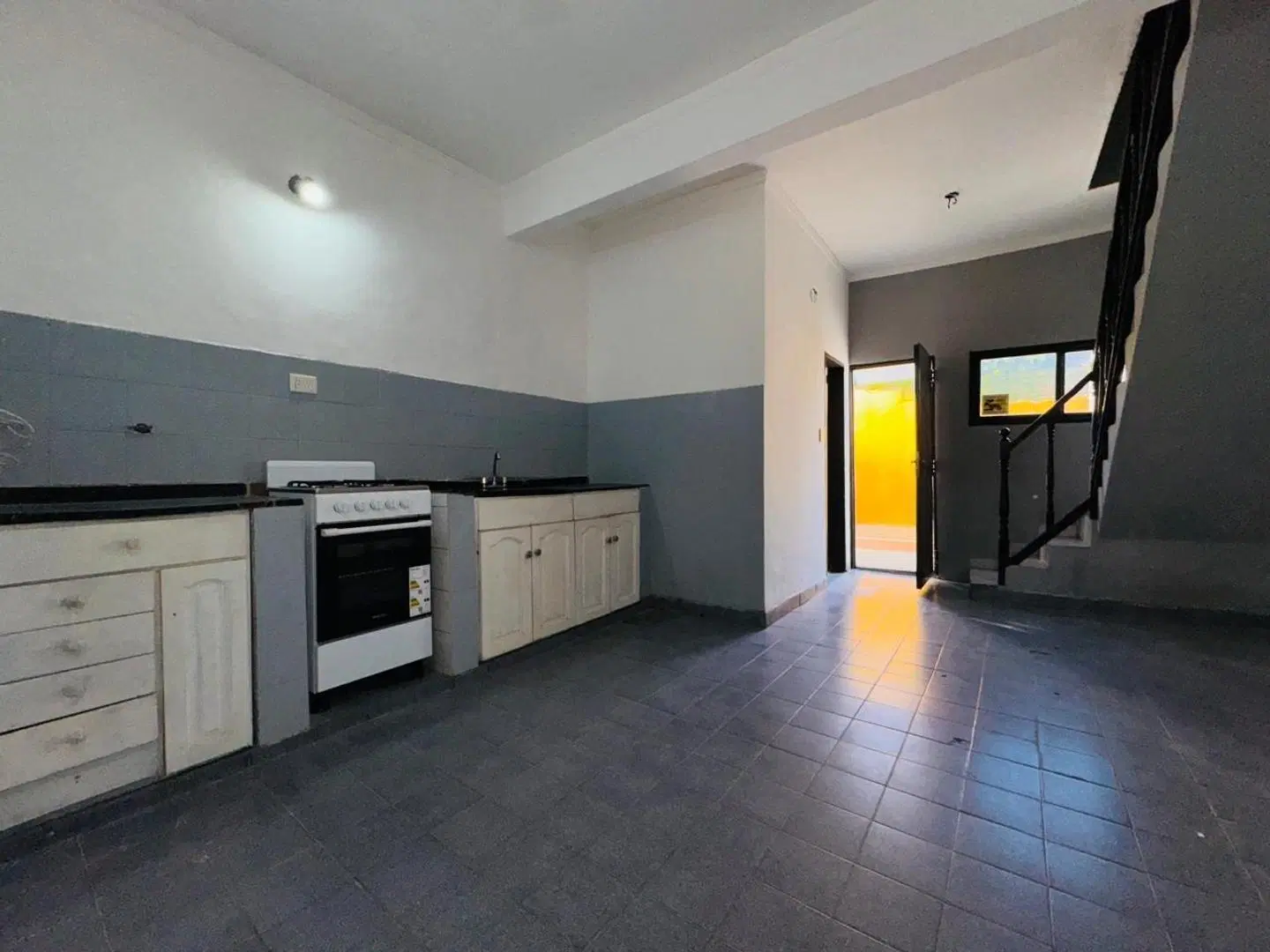 casa disponible en alquiler 3