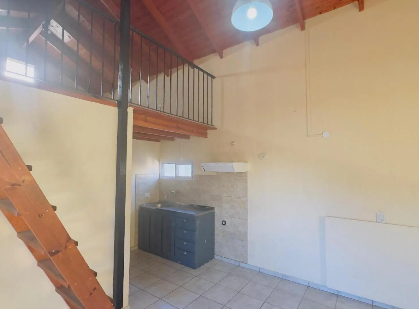 Departamento en planta alta en Alquiler ingreso inmediato 4
