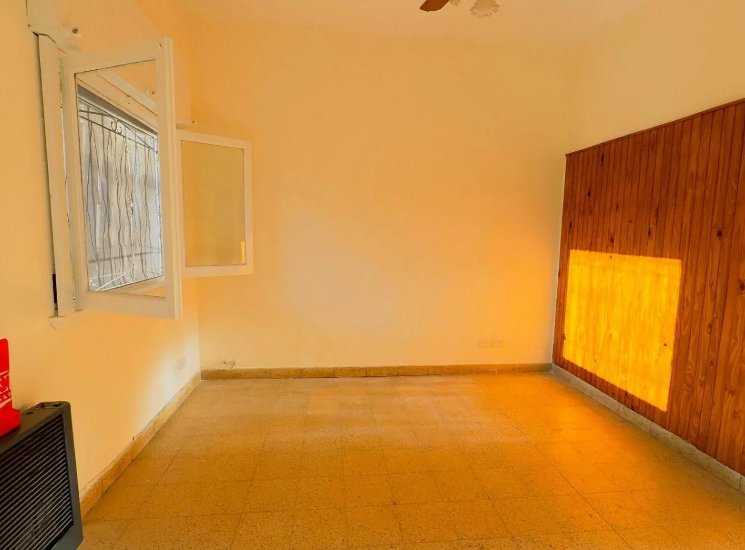 casa con patio disponible en alquiler 2