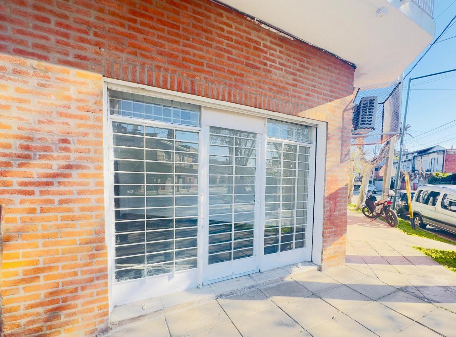 Foto de local comercial excelente ubicación zona da vinci, imagen 1