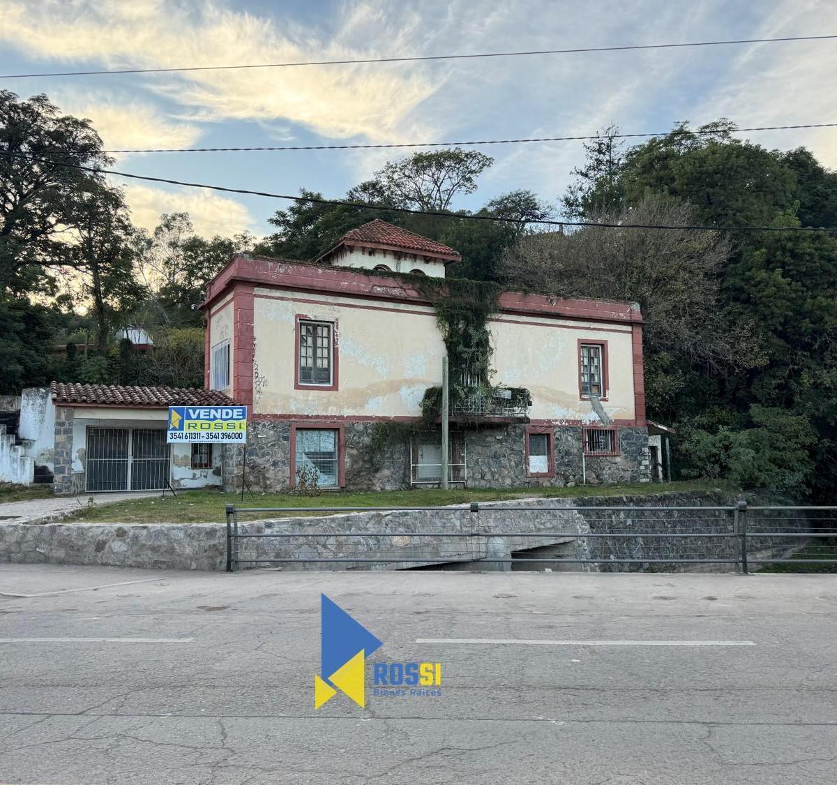 Vendo Importante Terreno en El Centro de Unquillo 5