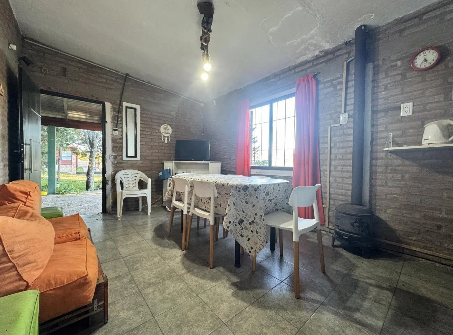 ALQUILER DE CASA CON PILETA EN MIRADOR DEL LAGO 2