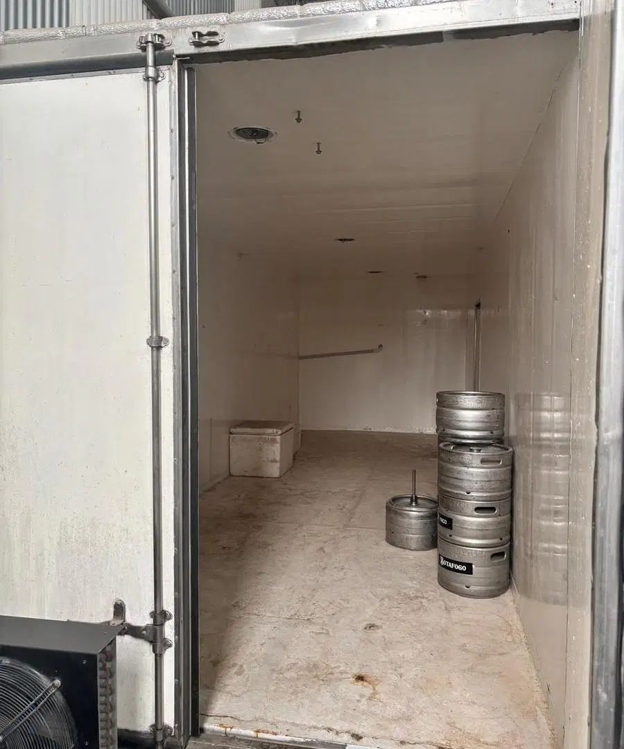 Galpón industrial en Villa María, sobre amplio terreno de 898 m² 1