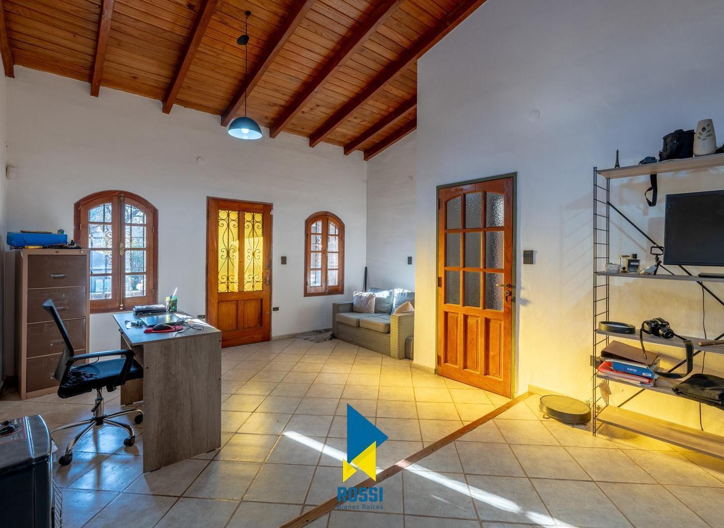 Foto de VENTA CASA EN VILLA ALLENDE CAMINO AL GOLF CON PILETA, imagen 2