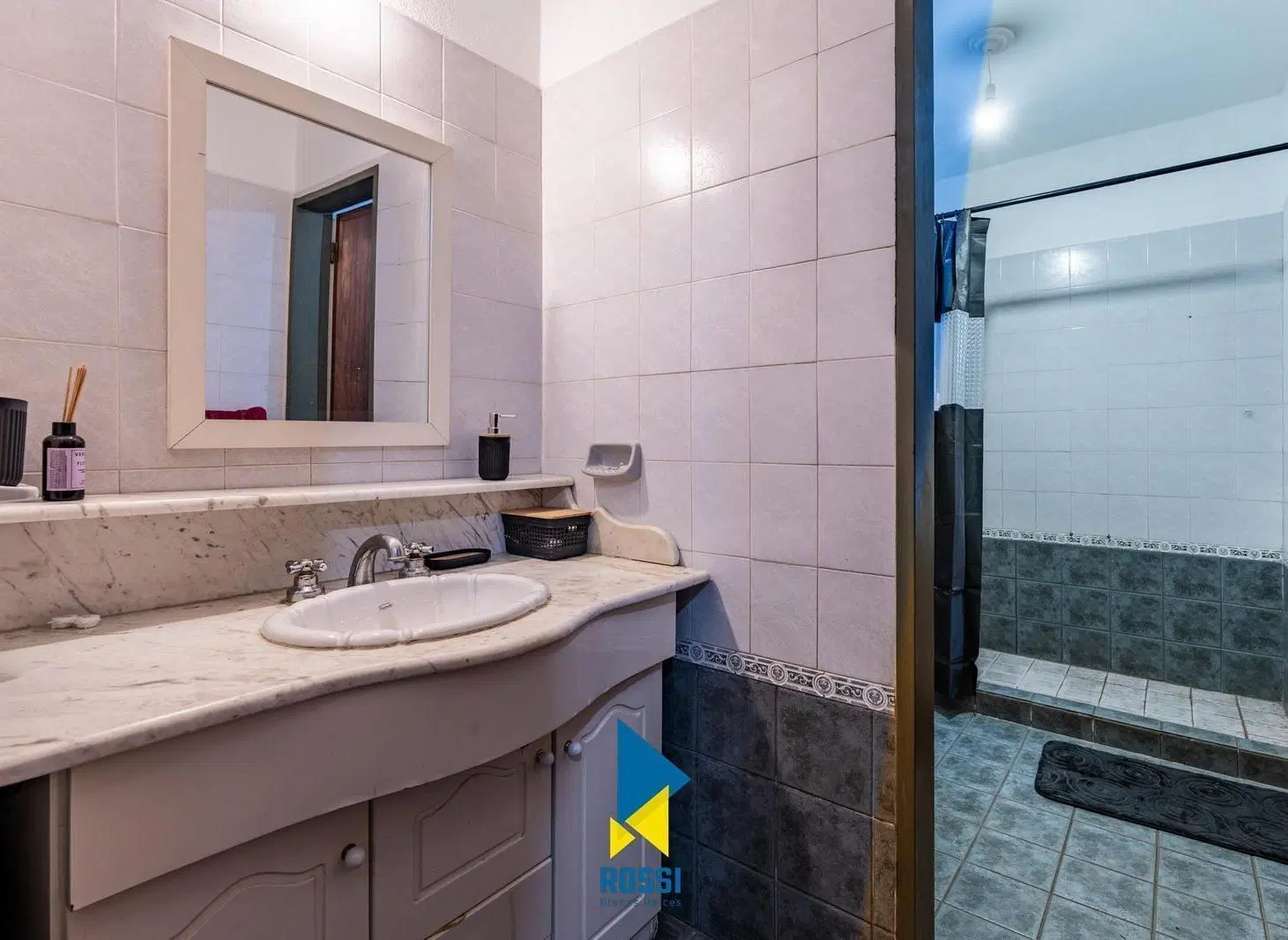 VENTA CASA EN VILLA ALLENDE CAMINO AL GOLF CON PILETA 5