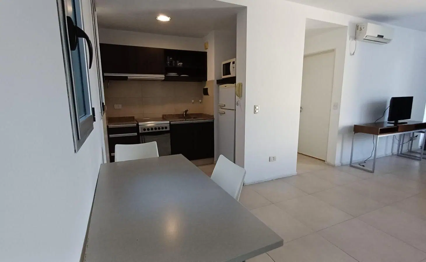 DEPARTAMENTO LOFT MONOAMBIENTE ALQUILER TEMPORARIO AMOBLADO ALMAGRO ABASTO 4