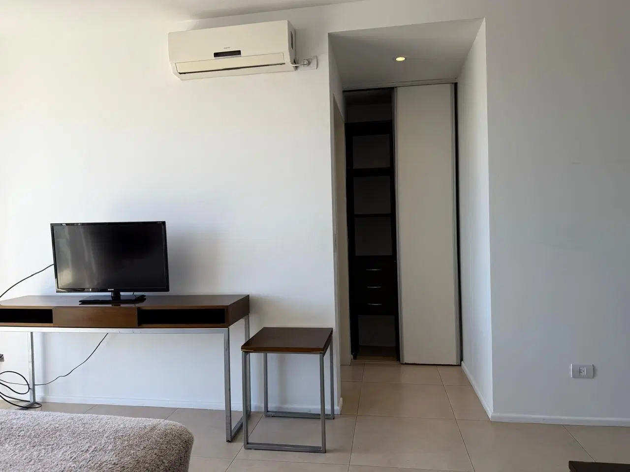 DEPARTAMENTO MONOAMBIENTE ALQUILER TEMPORARIO ABASTO ALMAGRO 2
