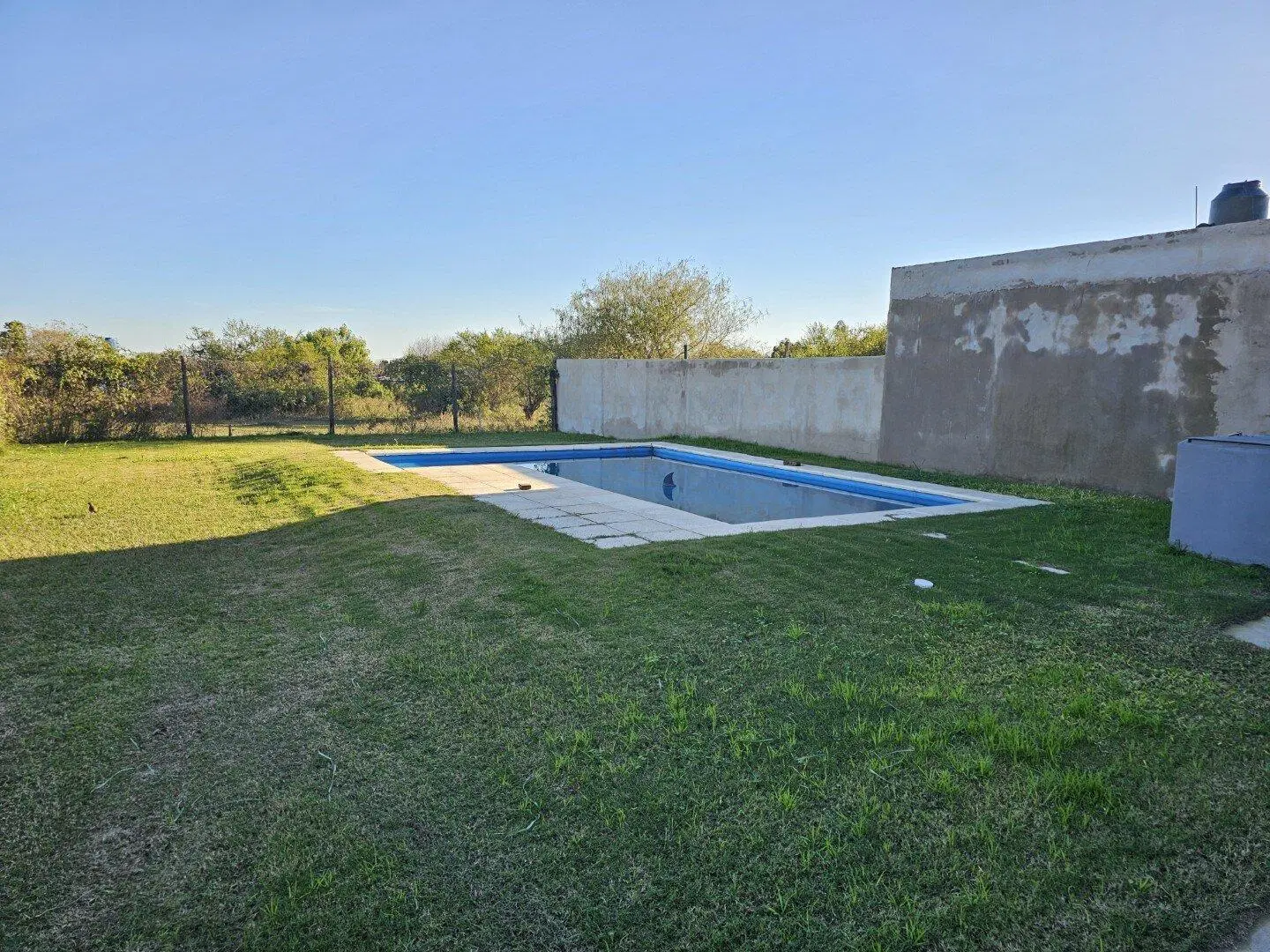 VENTA | Casa de 2 dormitorios con pileta en Quinto Cuartel! Padre Brassesco 1416 – Victoria, Entre R 2