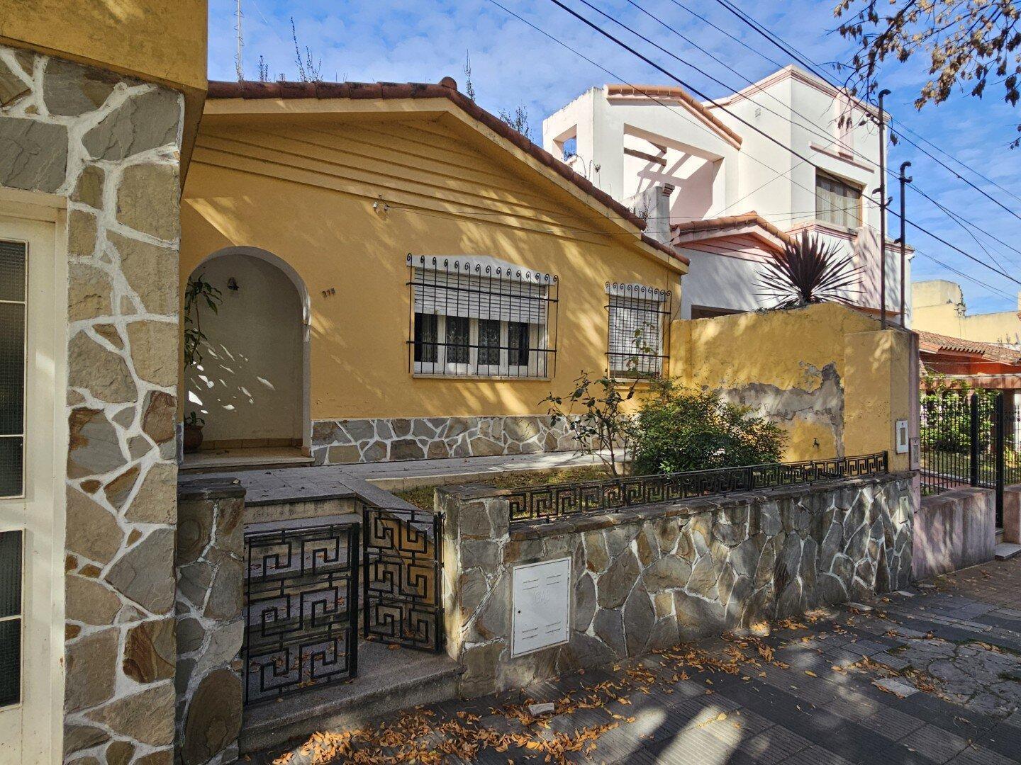 Foto de VENTA | Casa de 3 dormitorios con amplios espacios y excelente, imagen 2