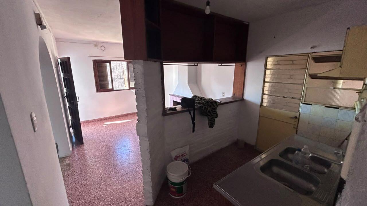 Foto de VENTA | Oportunidad | Conjunto de 2 casas + lote! 1.º de Mayo 218, imagen 2