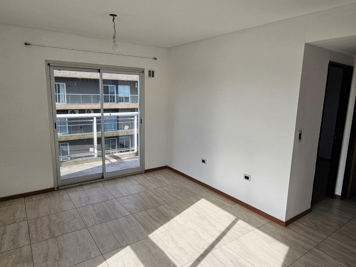 Foto de VENTA | Departamento de 1 dormitorio con cochera y vista al río! 6 A, imagen 4