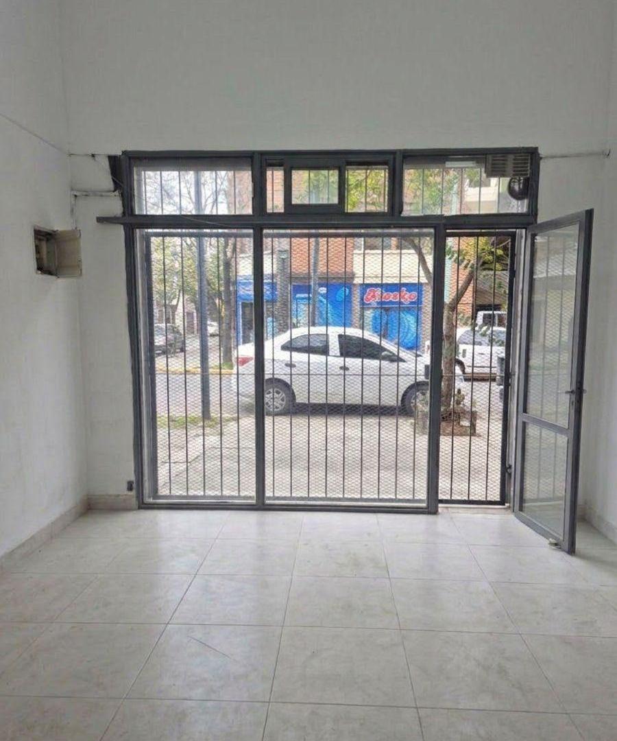 Foto de Local Comercial de 20 m² en alquiler en Villa Urquiza, imagen 5