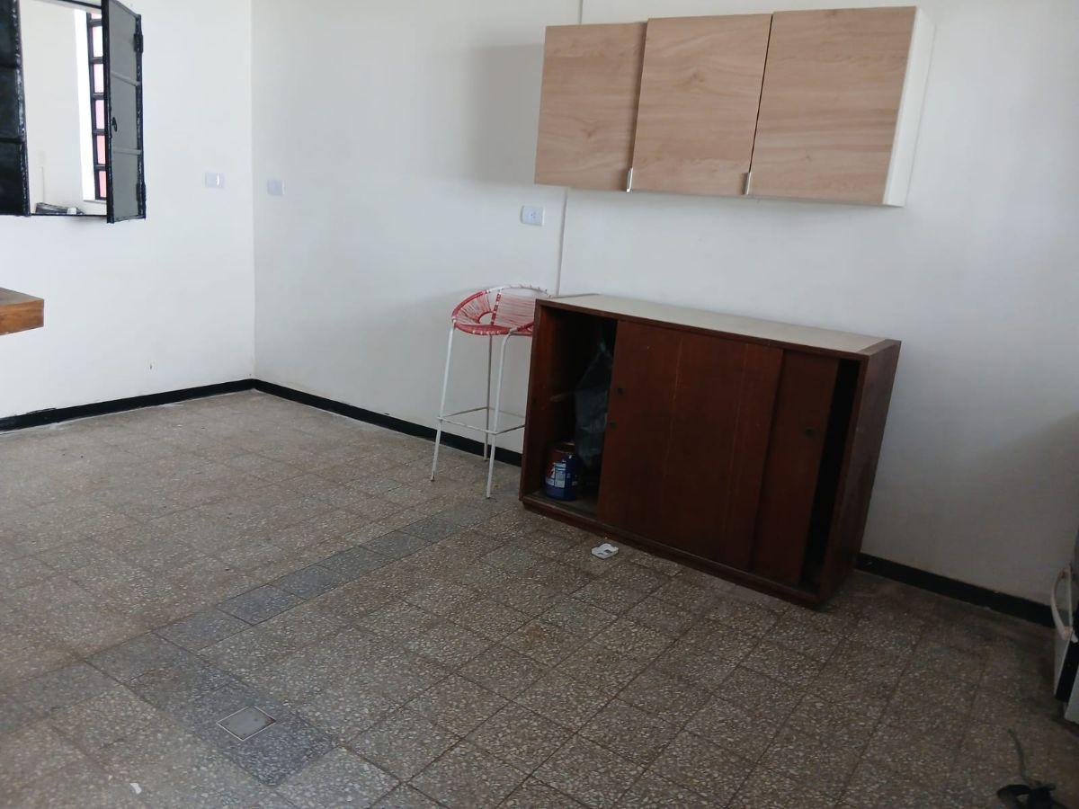 Foto de Casa de 225 m² totales con 4 dormitorios en alquiler en Saavedra, imagen 2