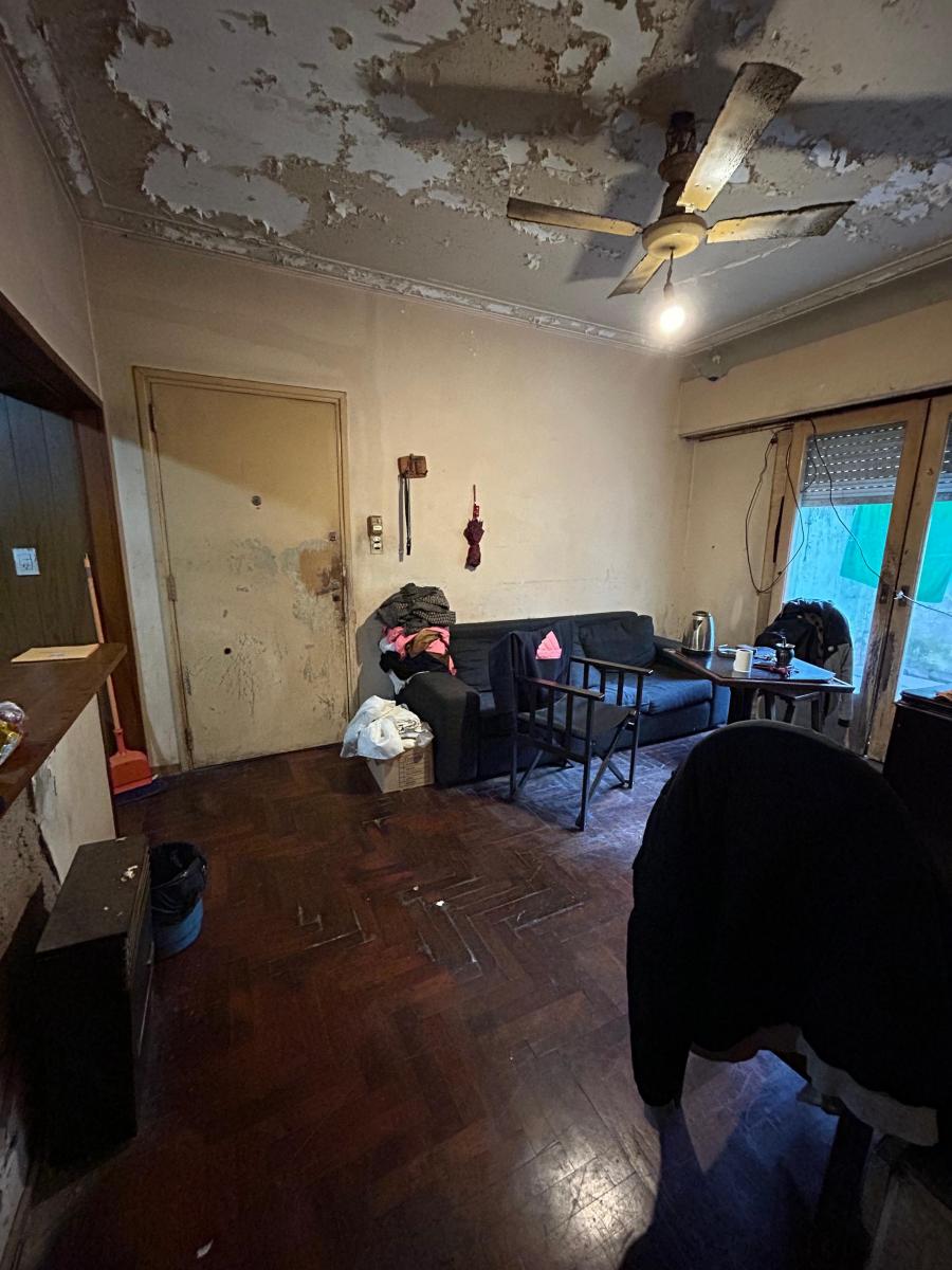 PH 3 Amb Planta Baja con Patio a Refaccionar 2