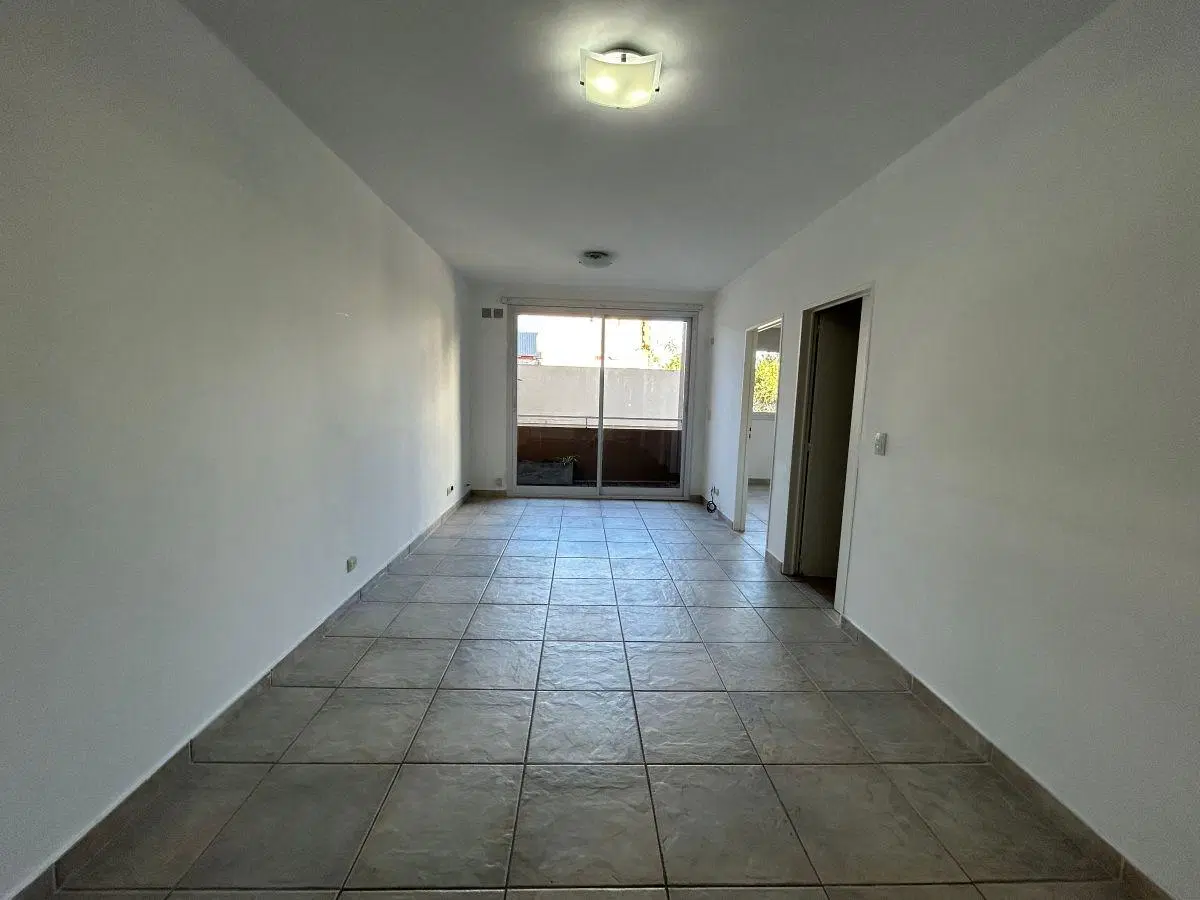 Departamento 2 ambientes al contrafrente 3