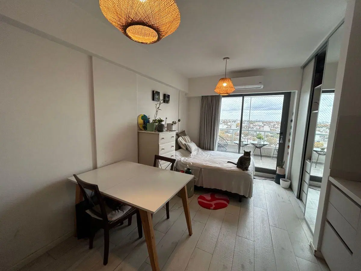 Monoambiente con Balcon 2