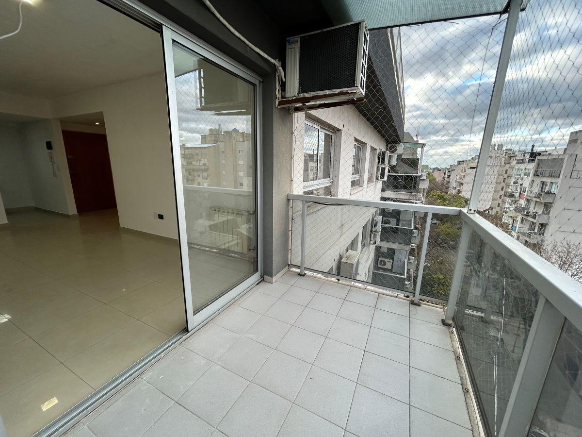 Foto de ALQUILER 3 AMBIENTES CON BALCON Y COCHERA, imagen 3