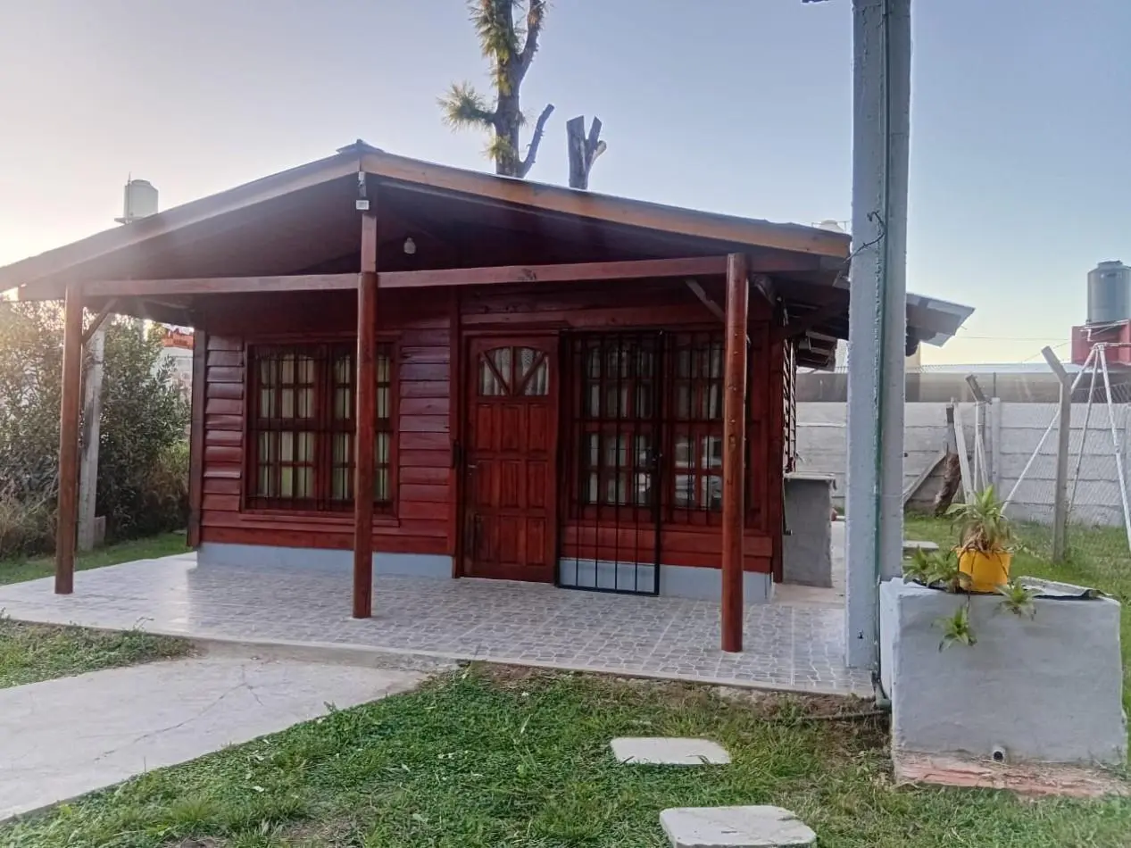 Alquiler casa cabaña Jose C Paz 2