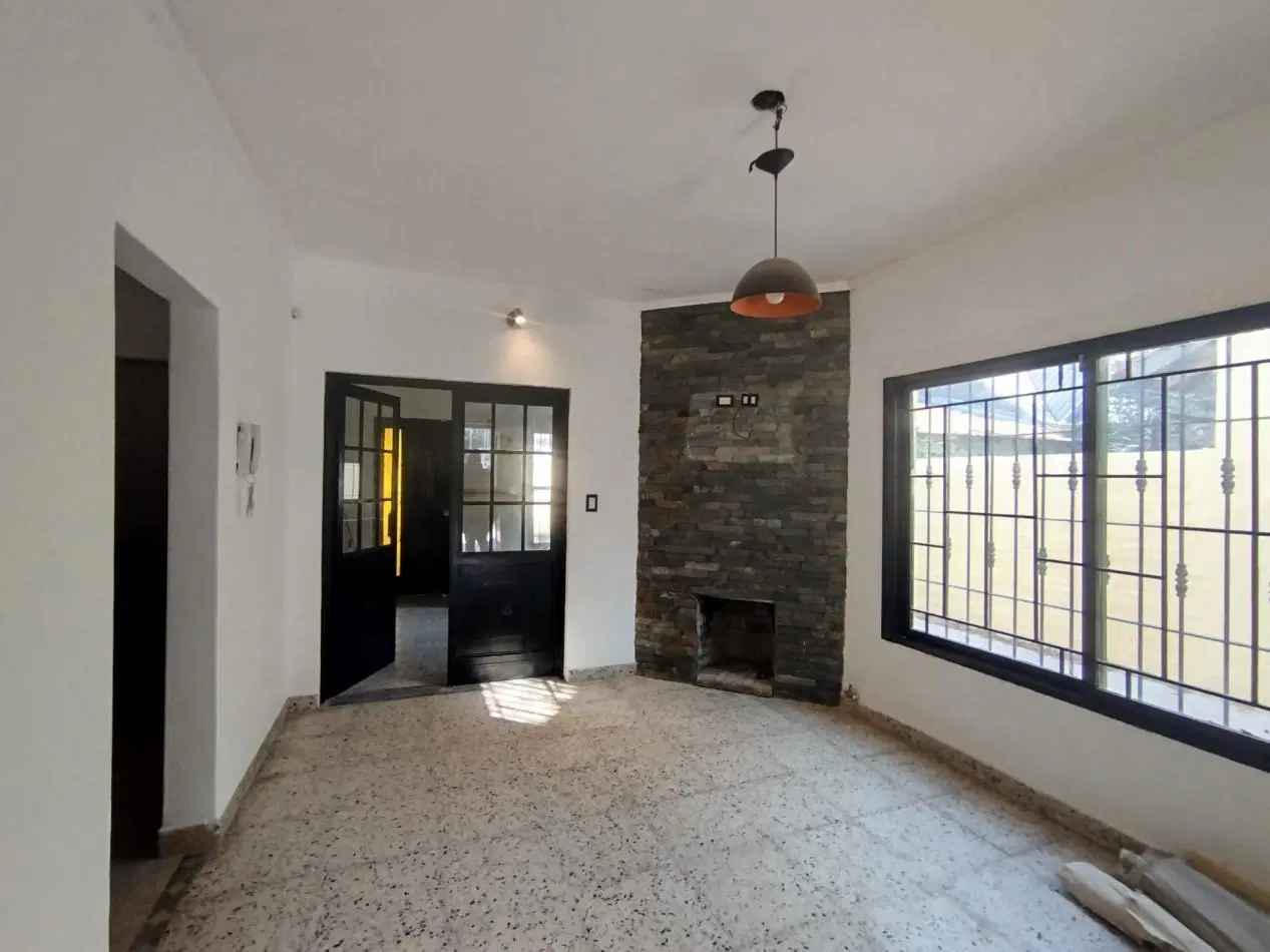 Alquiler casa quincho pileta Jose C paz 8