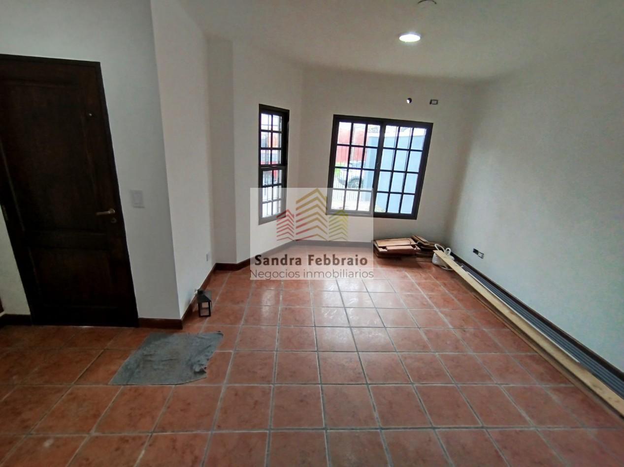 Foto de Venta casa estilo duplex cuatro ambientes san Miguel, imagen 3