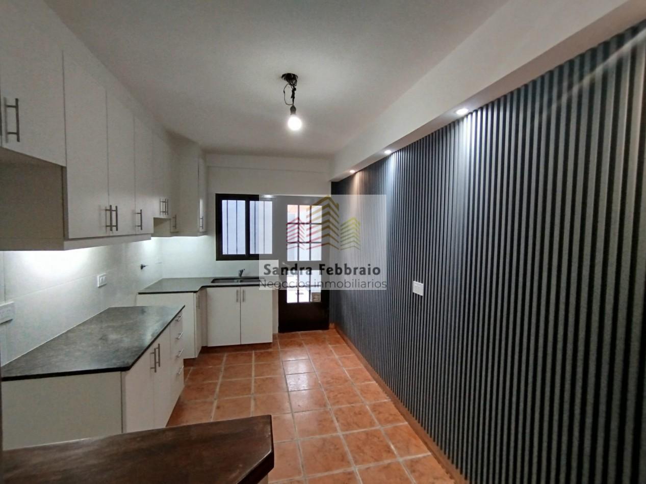 Foto de Venta casa estilo duplex cuatro ambientes san Miguel, imagen 2
