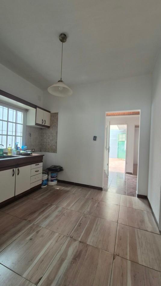 Foto de Alquiler casa PH cuatro ambientes san Miguel, imagen 2