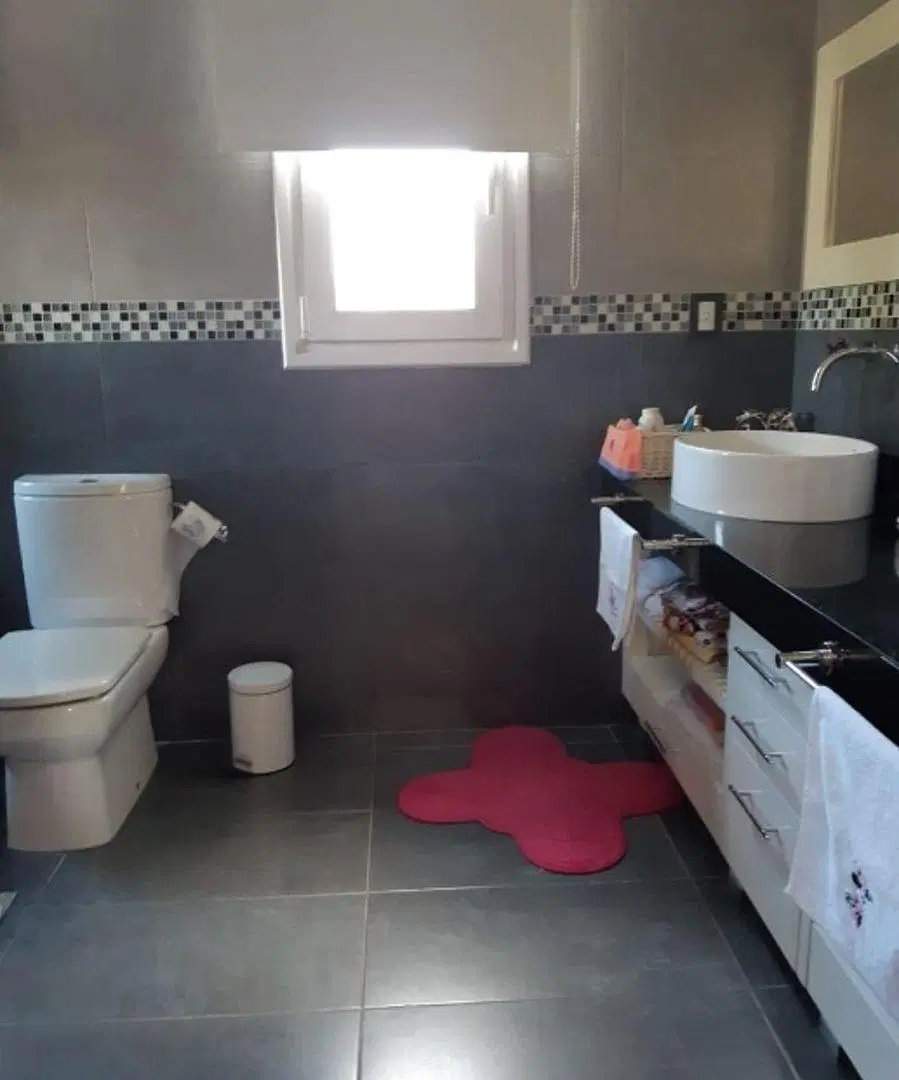 Casa de 300 m2 con 4 dormitorios en venta en La Cándida 8