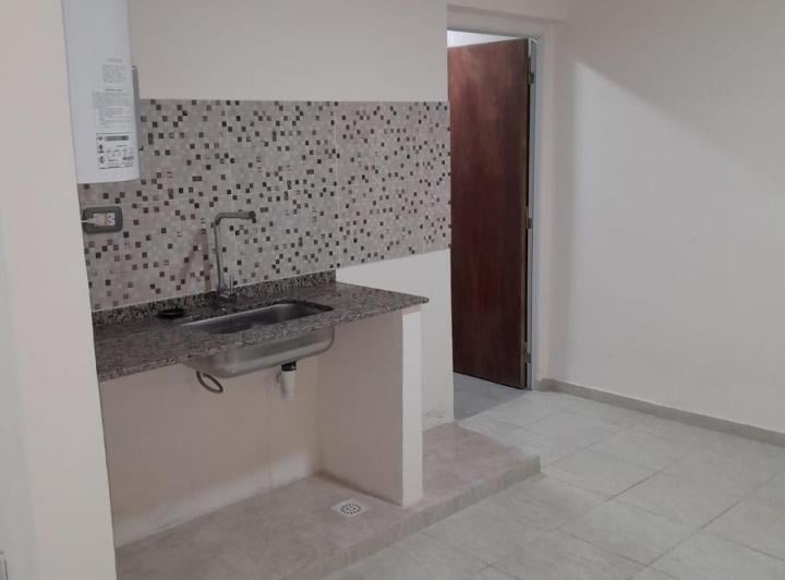 Foto de VENDE - FINANCIACION Departamento a estrenar zono oeste GARIBALDI 3468-2, imagen 2