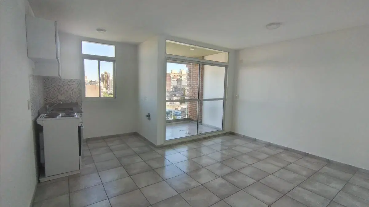 ALQUILER 1 DORMITORIO .BALCÓN. EDIFICIO CON PARRILLERO. 4