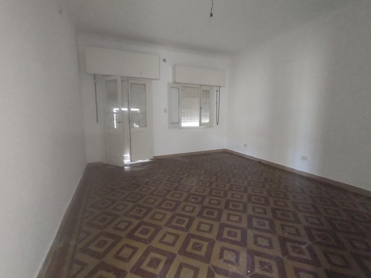 Foto de Dr Riva al 1200 Casa dos dormitorio con cochera doble ., imagen 1