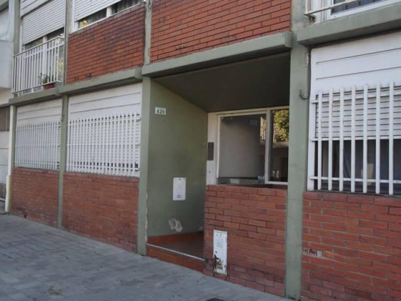 Foto de RETASADO!!! Viamonte 820 1 dorm, imagen 2