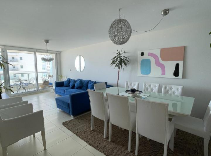 Departamento en Seasons Tower