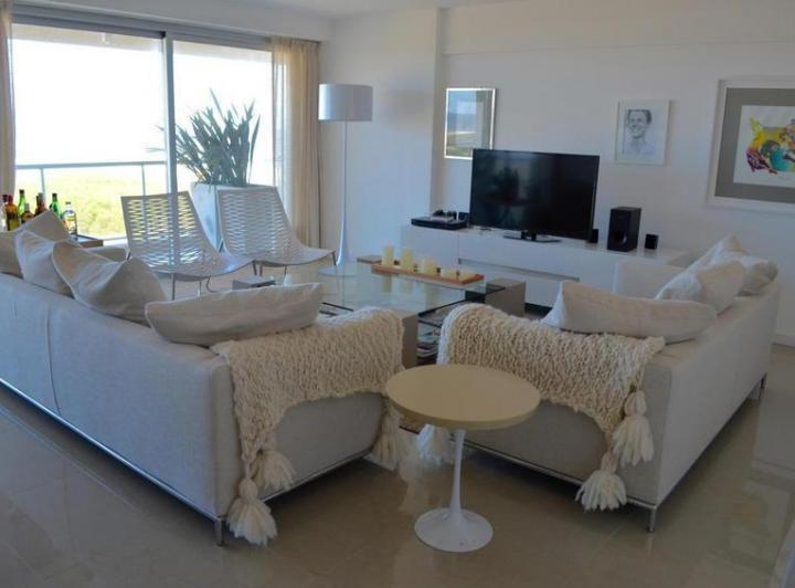 Foto de 4 DORMITORIOS | BRAVA - PUNTA DEL ESTE, imagen 4