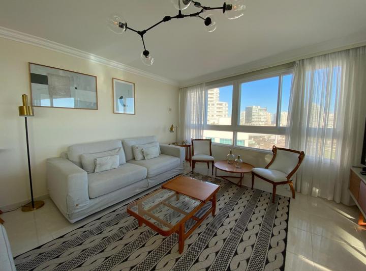 Foto de Departamento en Playa Mansa, imagen 1