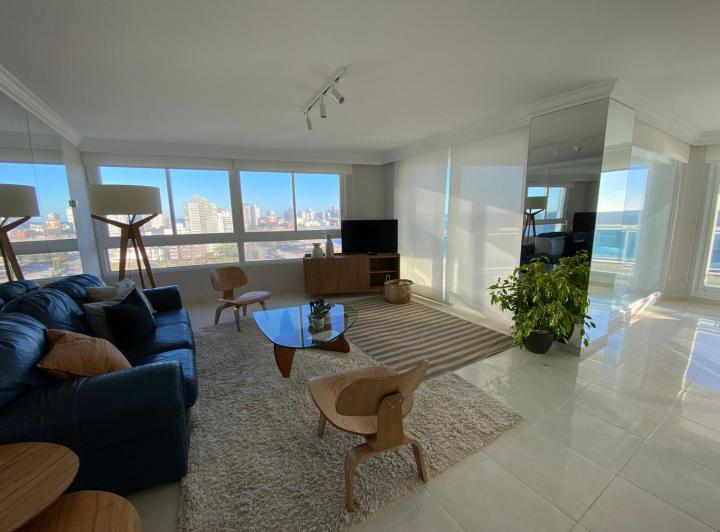 Foto de Departamento en Playa Mansa, imagen 1