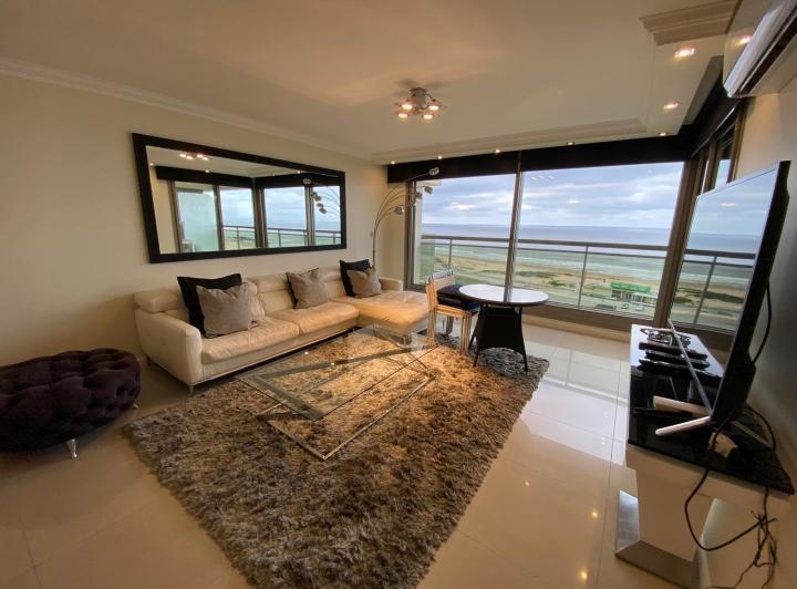 Departamento en Playa Brava