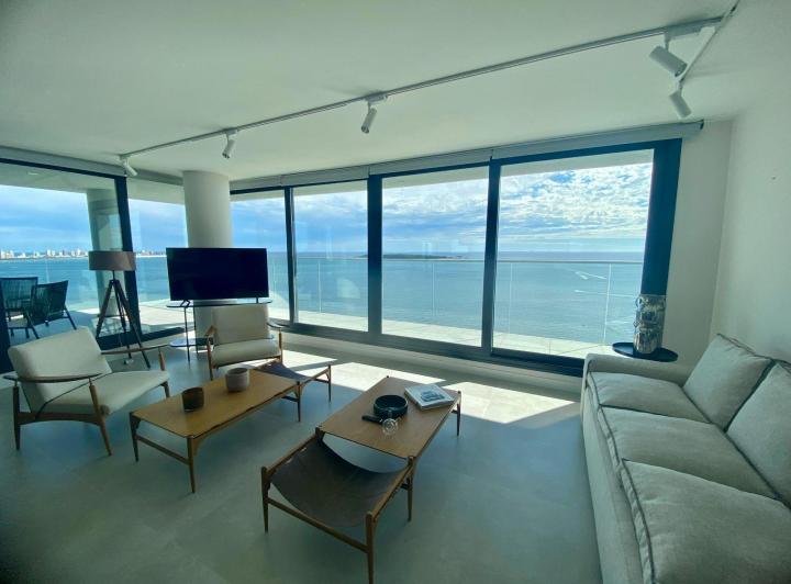 Departamento en Playa Mansa 3